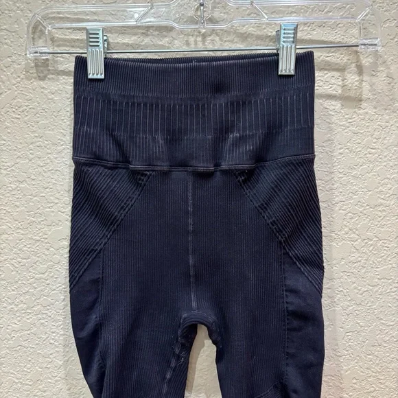 Free People Movement FP Ribbed Leggings Vintage Black Size XS / S - Picture 6 of 10